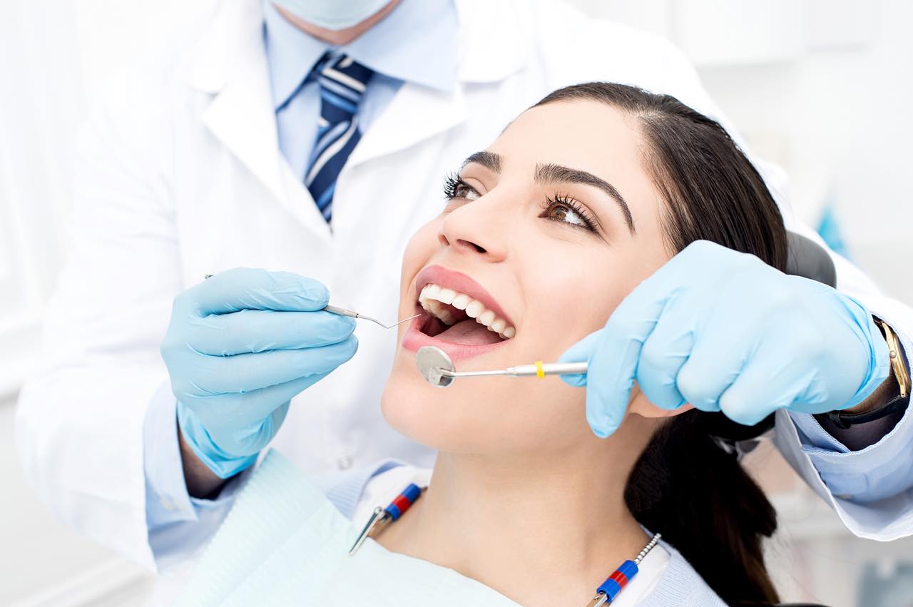 歯の定期検診に行かないとどうなる？おすすめの通院頻度や費用についても解説