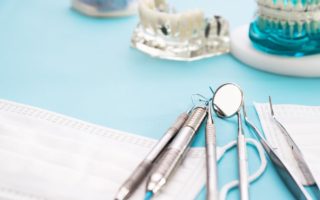 歯科治療における保険診療と自費診療の違い