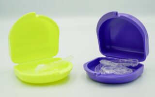 マウスピースをしたまま飲食はダメ？マウスピース矯正の日常生活での疑問を解決